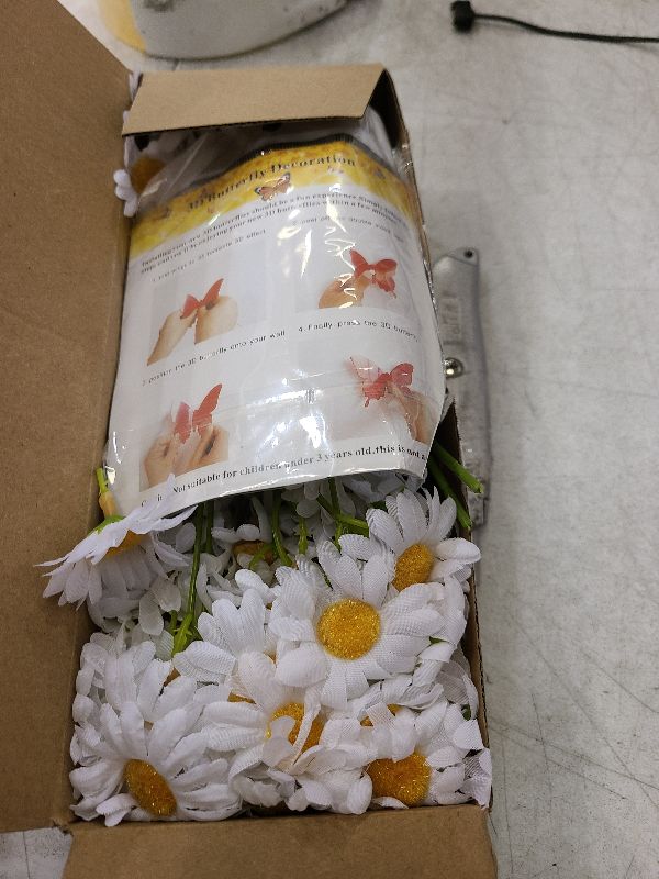 Photo 1 of AmyHomie Artificial Flowers, Silk Daisy, Artificial Gerber Daisy for Home Decoration, Artificial Daisy for Wedding Decoration (White)