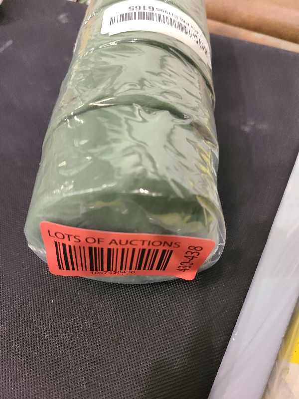 Photo 1 of 5 Pcs Floral Foam, MYYZMY 3 Inch Dry Wet Floral Foam Bricks Round for Artificial Flowers
