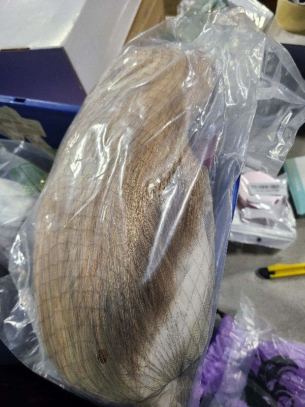 Photo 1 of 13x4 HD Lace Front Wig Blonde Balayage Human Hair #4/12/613 Golden Brown Highlight Blonde Pre Plucked with Baby Hair 18 Inch 150% Density with Brown Roots Lace Front Virgin Hair Ombre Wig for Women