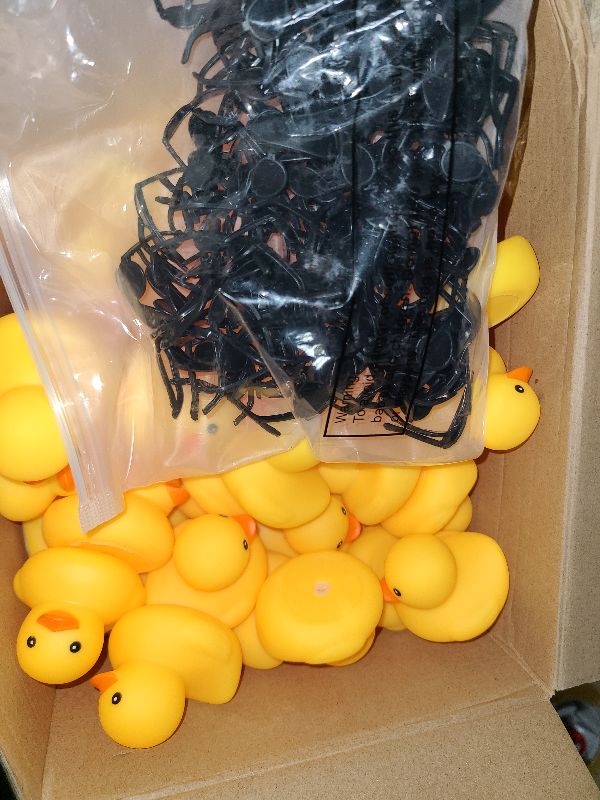 Photo 1 of 150 Pcs Yellow Mini Rubber Ducks in Bulk with 150 Pcs Sunglasses Christmas Duck Gifts Small Mini Bath Toys Float Pool Bulk Toys for Baby Shower Birthday Party Christmas Stocking Stuffers