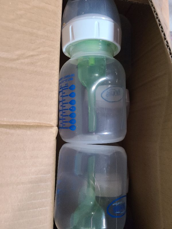 Photo 1 of 20 oz Clear Plastic Cups with Lids and STRAWS, Disposable Drinking Cups for Cold Drinks, Iced Coffee, Milkshakes, Smoothies, 25 Sets