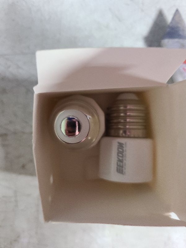 Photo 1 of 2 Packs E26/ E27 3 Prong Light Bulb Socket Adapter, Polarized Light Socket Outlet, Lights Sockets to Plug Adapter Sockets Converter, Lights Bulb Plug Adapters for Patio, Garage, Porch, White