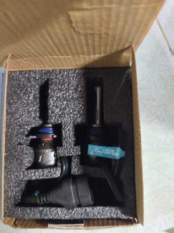 Photo 1 of Katana 9012 Bulb,9012 Fog Bulb Plug and Play 400% Brightness Super Bright 6500K White Mini Size of 2