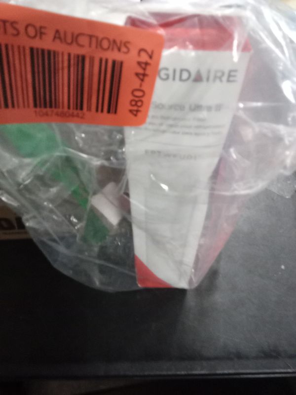 Photo 1 of FRIGIDAIRE EPTWFU01 PureSource Ultra II Refrigerator Water Filter, 1 Count, White