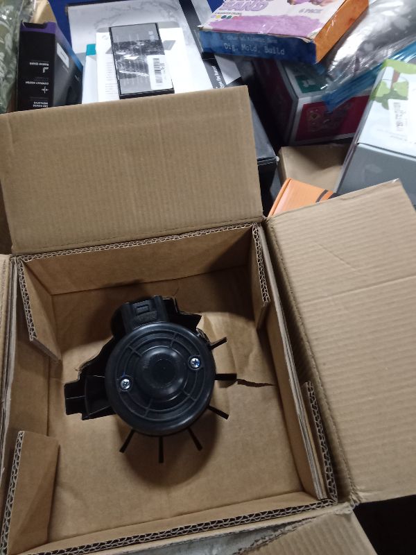 Photo 1 of AC Blower Motor with Fan Fits for 2003 2004 2005 2006 Chevy Silverado 1500 2500 Suburban Avalanche GMC Sierra Yukon Cadillac Escalade HVAC Heater Blower Motor Replaces# 700191