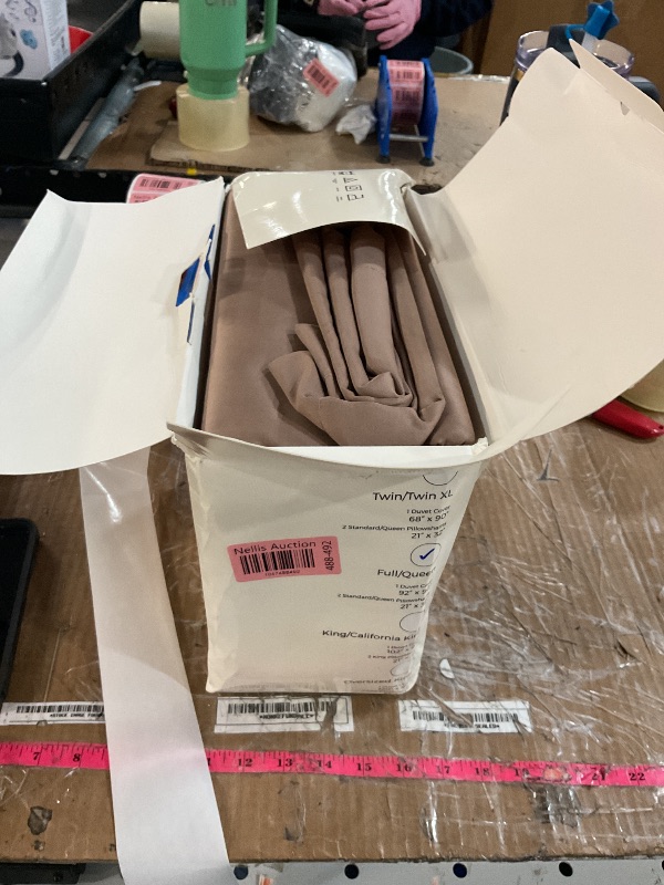 Photo 1 of ***(MISSING PARTS/ SEE NOTES)***Mayfair Linen Queen/Full Duvet Cover, 800 Thread Count Sateen 3 Piece Egyptian Cotton Duvet Cover Set, 100% Pure Cotton Comforter Cover, 2 Pillow Shams, Zipper Closure, 7 Corner Ties - (Taupe)