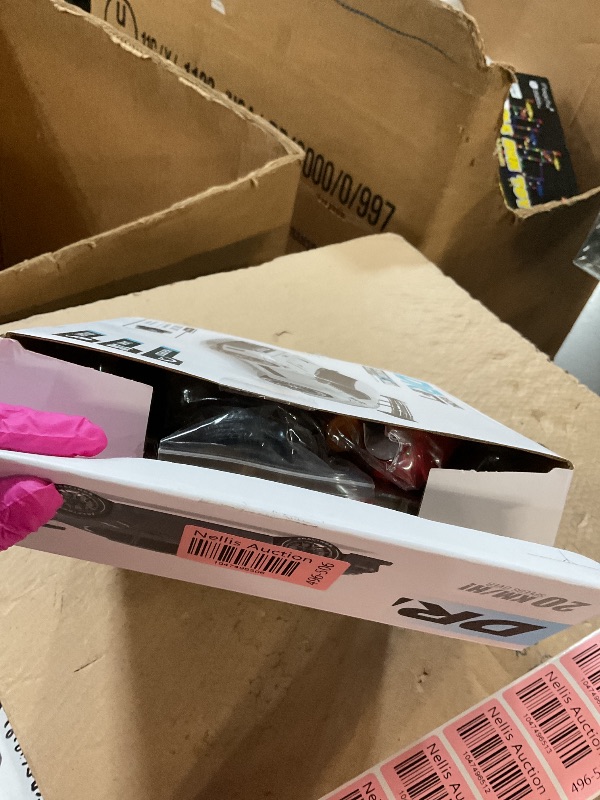 Photo 1 of ***(MISSING PARTS)***RC Drift Car, 1:24 Scale Remote Control Vehicle with LED Lights, 2.4GHz 20KM/H 4WD High Speed RC Cars, Drifting Tires?Two Batteries, Racing Sports Toy Idea Gift for Adults Boys Girls and Kids