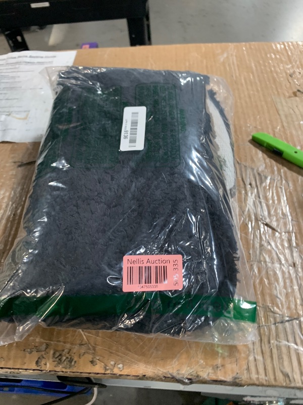Photo 1 of ***(PARTIAL SET/ ONLY 1)***MIULEE Set of 2 Non Slip Shaggy Bathroom Rugs Extra Thick Soft Bath Mats Plush Microfiber Absorbent Water for Tub Shower Machine Washable (Black, 16x24 inches)