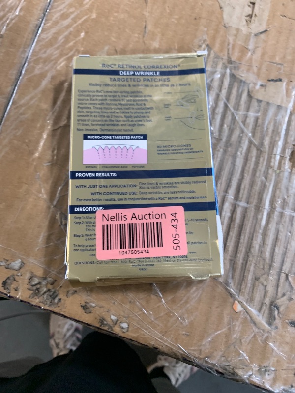 Photo 1 of RoC Retinol Correxion Deep Wrinkle Non-Invasive Targeted Patches with Hyaluronic Acid + Firming Peptides for Forehead, 11 Lines, Crow’s Feet and Laugh Lines, (6 Patches) with Retinol Eye Packette