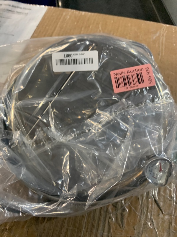 Photo 1 of (missing pieces) Deep Fryer Pot, Japanese Tempura Frying Pot 304 Stainless Steel Small Deep Fryer with Thermometer,Lid And Oil Drip Drainer Rack 
