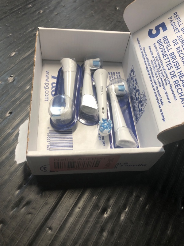 Photo 1 of (ONLY 3)Oral-B iO Ultimate Clean Replacement Brush Heads, 5 Count, 4 Ultimate Clean + 1 Gum & Sensitive White