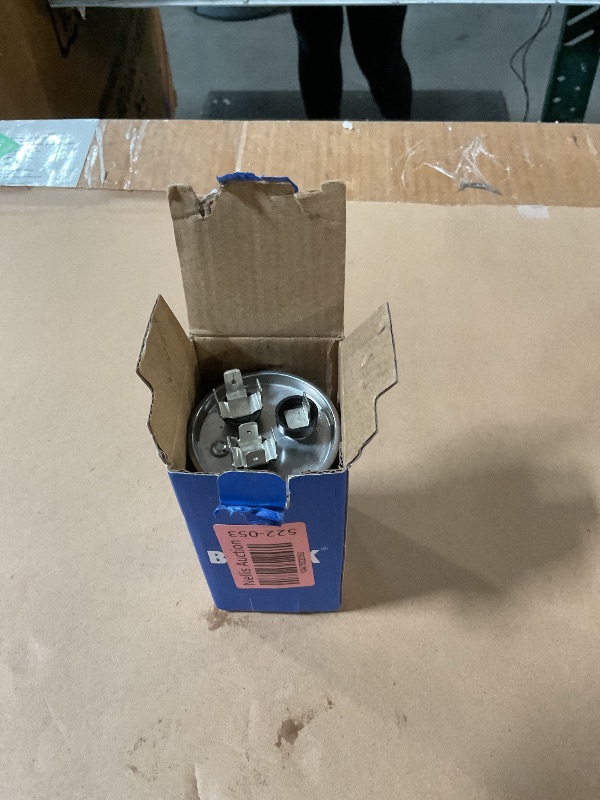 Photo 1 of ***(MAJOR DAMAGE/ SEE NOTES)***BOJACK 97F9834 35+5uF 35/5MFD ±6% 370V CBB65 Dual Run Circular Start Capacitor for AC Motor Run or Fan Start or Condenser Straight