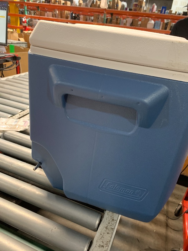 Photo 1 of (missing wheel)(see images) Coleman Xtreme 50qt Rolling Cooler with Wheels, Extra-Walled Insulation Keeps Ice up to 5 Days, Portable Wheeled Hard Chiller