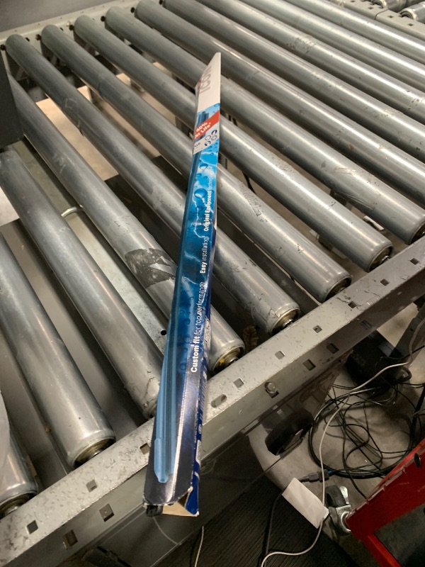 Photo 1 of (22B IS MISSING) BOSCH 22A22B ICON Beam Wiper Blades - Driver and Passenger Side - Set of 2 Blades (22A & 22B)