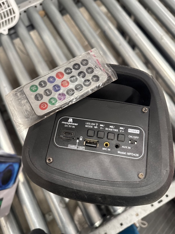 Photo 1 of *MISSINV CHARGER//UNABLE RO TEST**MPD426-AURA 4" X 2 woofers Bluetooth karaoke speaker with different LED light modes