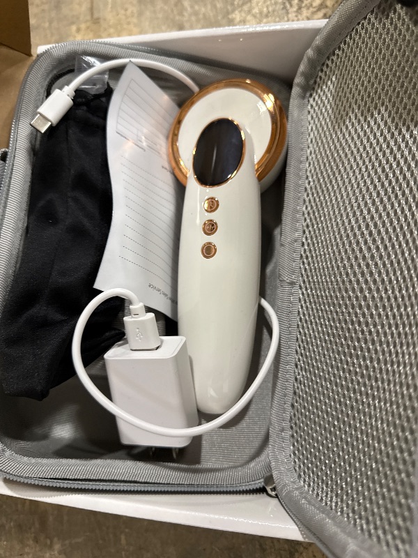 Photo 1 of 4x808nm+12x650nm, 3500mAh Battery, 4Hz pulsed Near Infrared Red Light Therapy Treatment for Body Pain Relief, Handheld Cold Light Therapy Device for Dogs Cats Horse Pets