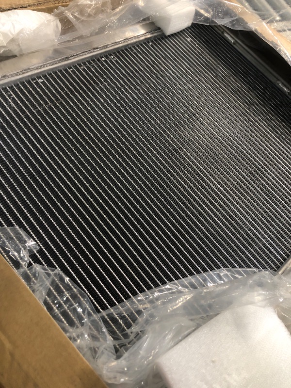 Photo 1 of (see all images) ALLOYWORKS 3 Row All Aluminum Radiator For 1995-2004 Toyota Tacoma 2.4L 2.7L 3.4L L4 V6 AT/MT