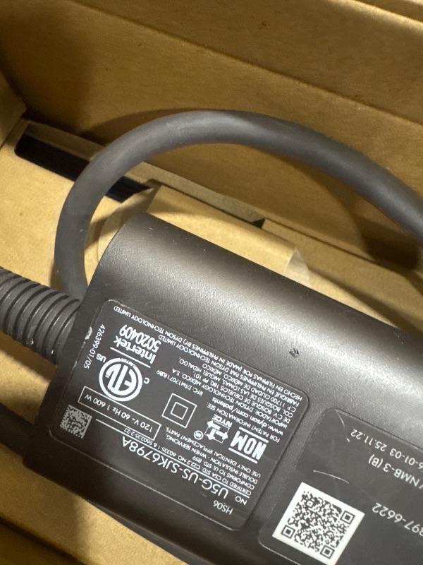 Photo 1 of ***(PARTS ONLY/ NON FUNCTIONAL/ MAJOR DAMAGE)***Dyson Airstrait™ Straightener