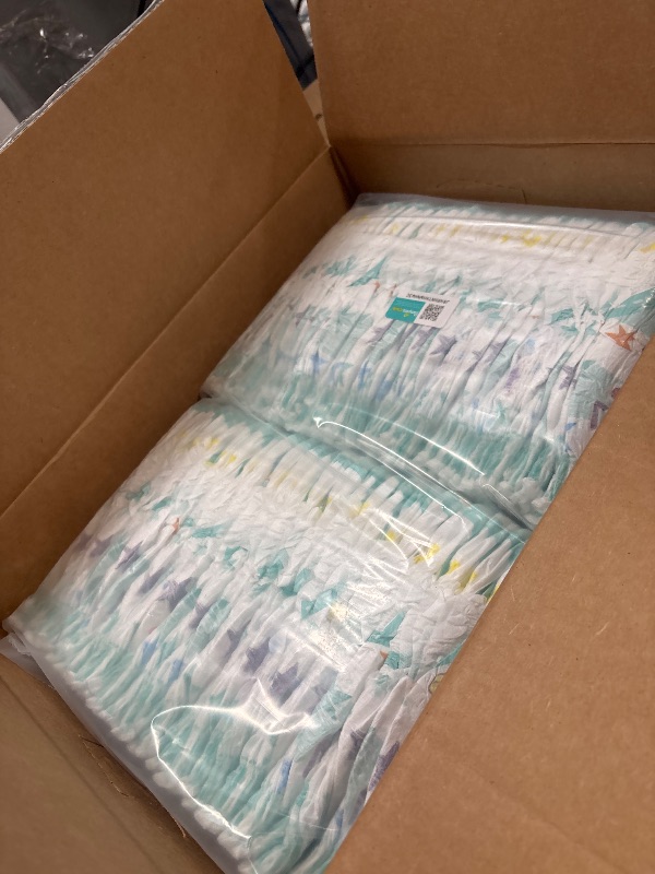 Photo 1 of 1 PACKAGE IS OPEN, UNSURE IF ANY HAVE BEEN TAKEN, UNSURE IF SIZE IS ACCURATE. DON'T BID IF YOU'RE EXPECTING A COMPLETE UNOPENED PACKAGE.
Pampers Training Pants - Easy Ups Boys & Girls Bluey - Size 2T-3T, 140 Count, Children's Potty Underwear (Packaging Ma