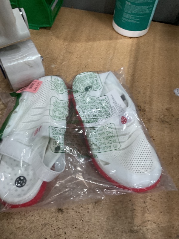 Photo 1 of 38 SHOE