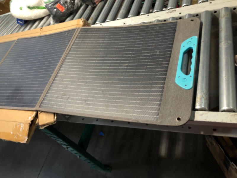 Photo 1 of ***HEAVILY USED AND DIRTY - NO CHARGE CONTROLLER - UNABLE TO TEST***
Renogy 200W Portable Solar Panel, IP65 Waterproof Foldable Solar Panel Power Backup, Solar Charger for Power Station RV Camping Off Grid