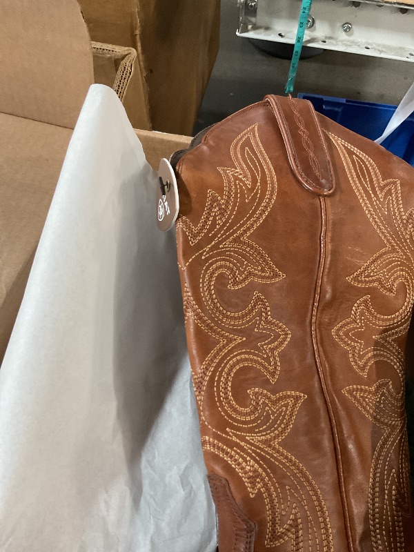 Photo 1 of ***(HEAVILY USED/ MINOR DAMAGE)***ARIAT BMVY9 Womens Belinda StretchFit Western Boot Chic Brown 7.5