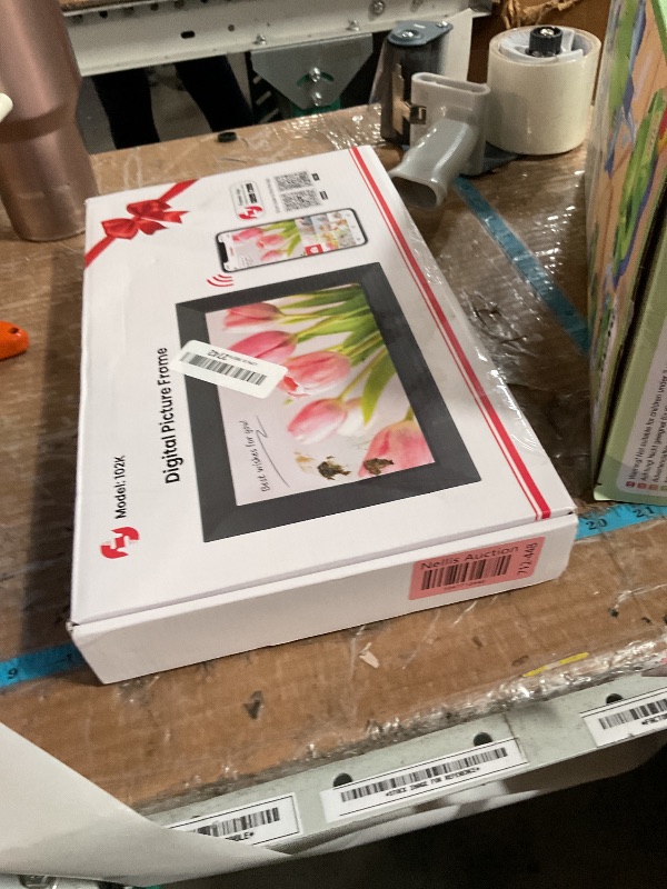 Photo 1 of ****SOLD AS PARTS BROKEN DOES NOT WORK***Frameo 10.1 Inch WiFi Digital Picture Frame, 1280x800 HD IPS Touch Screen Photo Frame Electronic, 32GB Memory, Auto-Rotate