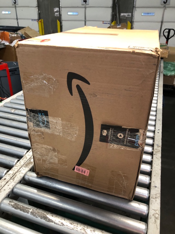 Photo 1 of ***USED - POWERS ON - UNABLE TO TEST FURTHER - SEE PICTURES***
Dometic CFX3 25-Liter Portable Refrigerator and Freezer, Powered by AC/DC or Solar