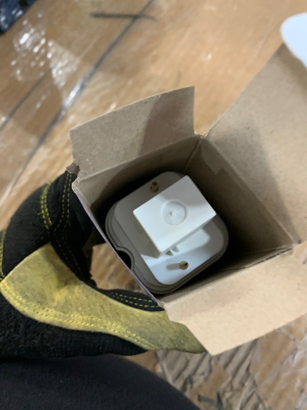 Photo 1 of (Pack of 12) Satco S6022, FDL28LE/D/PLC 15mm, Compact Fluorescent Light Bulb12