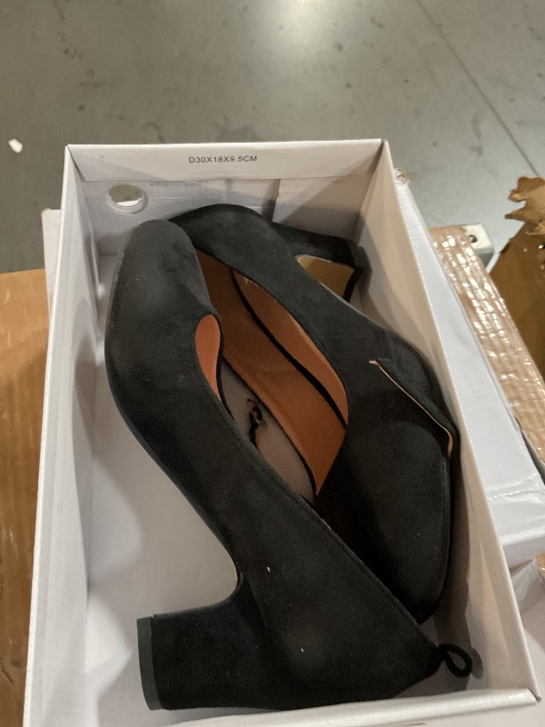 Photo 1 of (missing strap) Women's Ankle Strap Heels Closed Toe Low Block Chunky Heels Pumps Mary Jane Dress Shoes Black Suede 41-9US