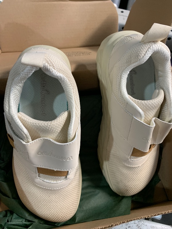 Photo 1 of ***(HEAVILY USED/ MINOR DAMAGE)***Women's Orthopedic Diabetic Wide Walking Shoes: Casual Adjustable Fit Hook and Loop Plantar Fasciitis Swollen Casula Shoes, Comfortable Cushion Arch Support Bunions Slip-On Loafers Beige Size 7.5