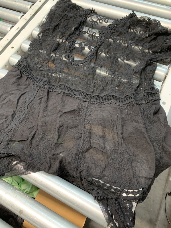 Photo 1 of (used) Eomenie Women's Contrast Lace Bathing Suit Cover Up V-Neck Swimsuit Coverups Loose Swimwear 