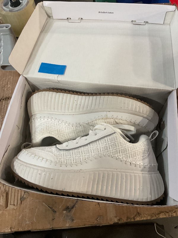 Photo 1 of (USED/FAIR) (SIZE 7) DREAM PAIRS Women Chunky City Tweed Comfortable Casual Platform Fashion Sneaker,Size 7,White,SDFN2379W