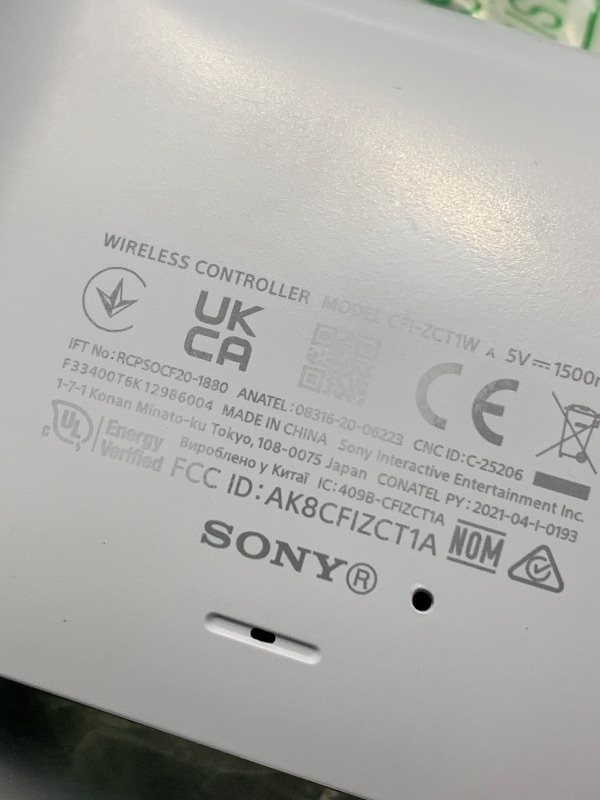 Photo 1 of (see all images) Playstation 5 DualSense Wireless Controller - White (Renewed)