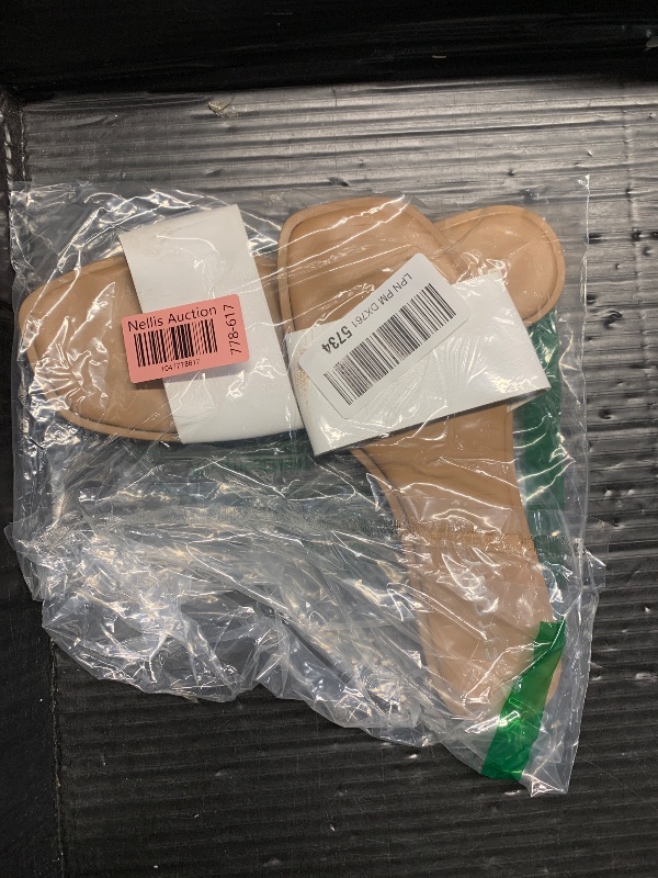 Photo 1 of (SIZE 8) (WORN)  FITORY Women's Slide Sandals Fashion Square Open Toe with Cushioned Footbed Slippers for Beach Size 8 White