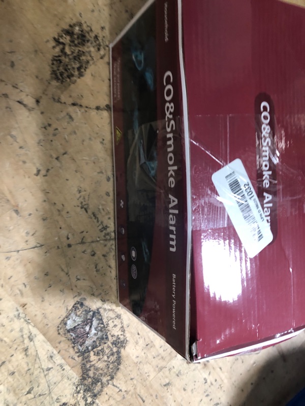 Photo 1 of **HAS WRONG KIND OF BATTERIES INSERTED** 6 Packs, 2 in 1,Smoke Carbon Monoxide Detector,Carbon Monoxide Detectors/Smoke Alarm,85 dB Alarm,Large Screen Readout,Test Button,Battery Operated, Work State LED Flash,Easy Install