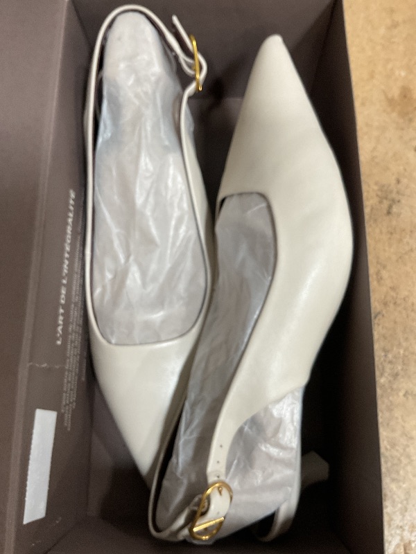 Photo 1 of (SIZE 10) (USED/FAIR) (WORN) Franco Sarto Womens Marlow Slingback Kitten Heel Chalk White Leather 10 W