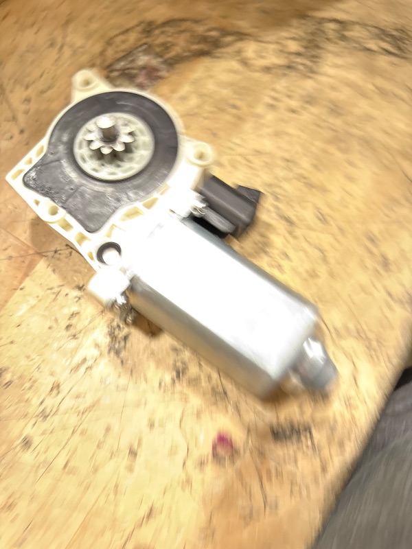 Photo 1 of 
80-03129-90 Power Step Running Board Motor Kit, Replacement for AMP Research Step Running Board Motor #Replace A10049-113, 80-03129-90
