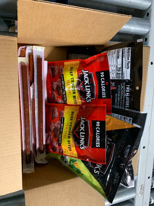 Photo 1 of  ***(EXP DATE 3.10/2026)***Jack Link’s DUOs Gift Box – Includes Beef Jerky, Chicken & Tender Bites, & Sticks, Great Protein Gifts for Dad, Men or Meat Lovers, Ideal for Holidays & More – 11-Piece Beast Snack Variety Pack ***(EXP DATE 3.10/2026)***