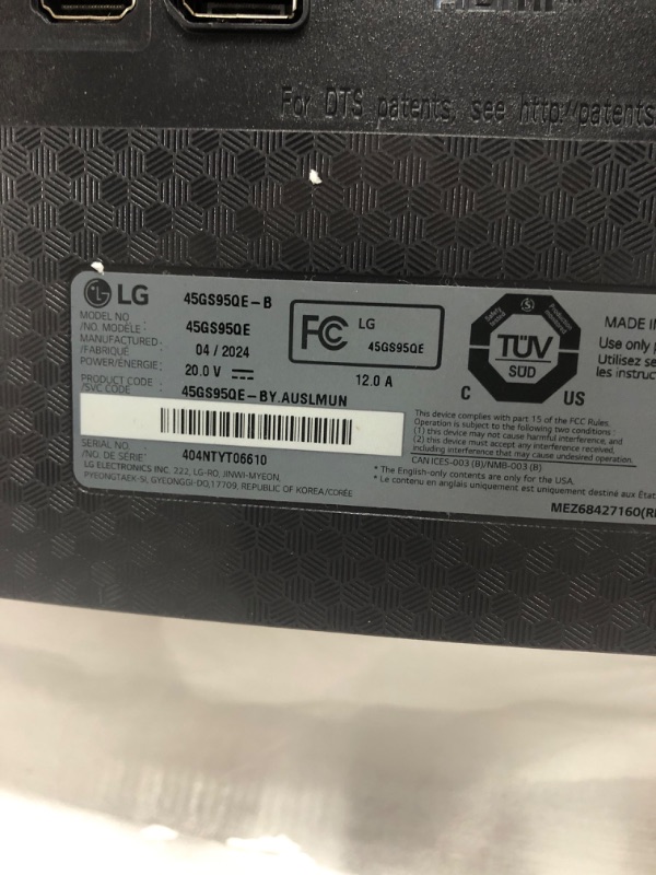 Photo 1 of ***BROKEN SCREEN**NO REFUND***
LG 45GS95QE Ultragear OLED Curved Gaming Monitor 45-Inch WQHD 800R 240Hz 0.03ms DisplayHDR True Black 400 AMD FreeSync Premium Pro NVIDIA G-Sync HDMI 2.1 DisplayPort Tilt/Height/Swivel Stand - Black