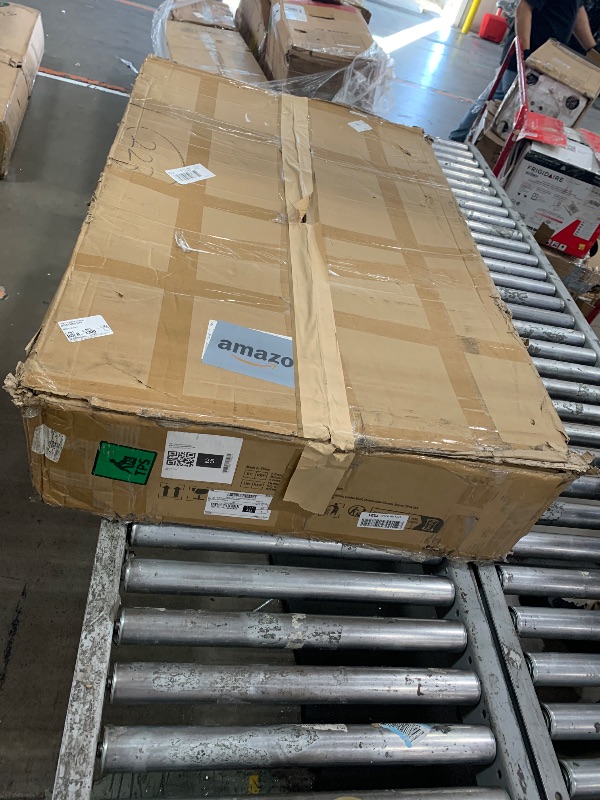 Photo 1 of ******************FOR PARTS ONLY- Missing several parts (including 2 wheels)**************
VEVOR Beach Fishing Cart, 400lbs Load Capacity, Fish and Marine Cart with Four 13" Big Wheels PU Balloon Tires for Sand, Heavy-Duty Aluminum Pier Wagon Trolley with