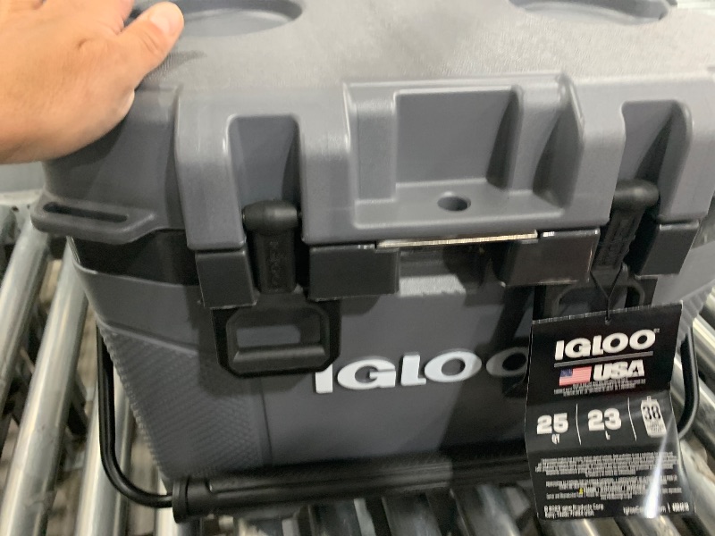 Photo 1 of (please see all images) Igloo, Trailmate 25 Qt Cooler, Carbonite