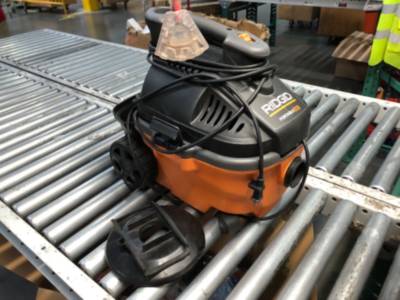 Photo 1 of (see all images) Ridgid WD4070 4 Gallon Portable Vacuum