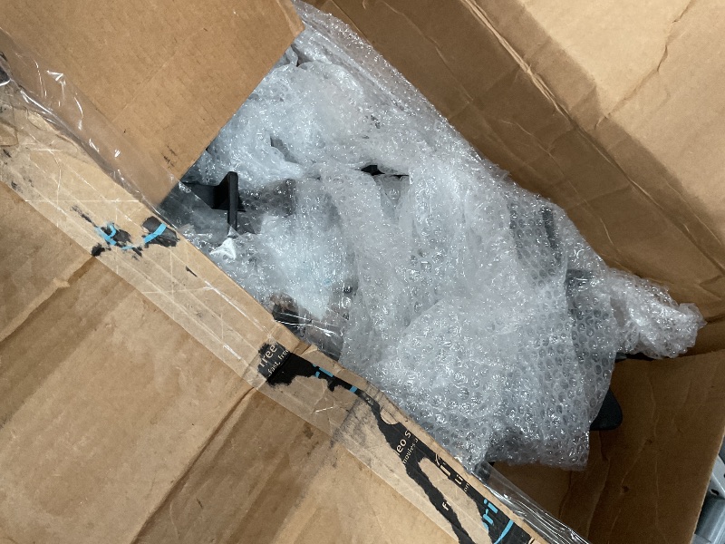 Photo 1 of **  1 of the black grated is broken. some other pieces have minor damage  **
Empava 30 Inch Gas Cooktop with 5 World Class Made in Italy SABAF Burners, LPG/NG Convertible, Ideal RV Top Stoves for Kitchen, Stainless Steel