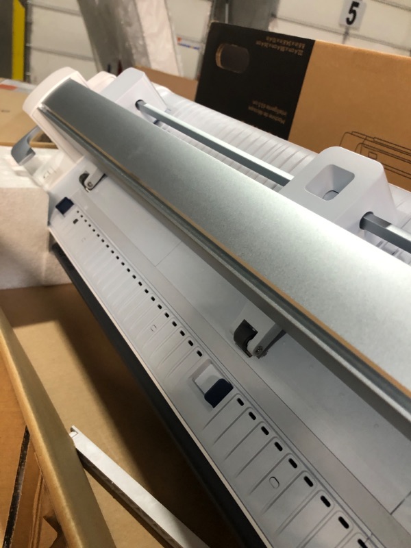 Photo 1 of (USED/FAIR) (PARTS) Cricut Venture™