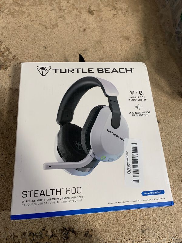 Photo 1 of *********************MISSING USB DONGLE*****************
Turtle Beach Stealth 600 Wireless Multiplatform Amplified Gaming Headset for PS5, PS4, PC, & Mobile – Bluetooth, 80-Hr Battery, Noise-Cancelling Flip-to-Mute Mic, 50mm Speakers – White**MISSING USB 