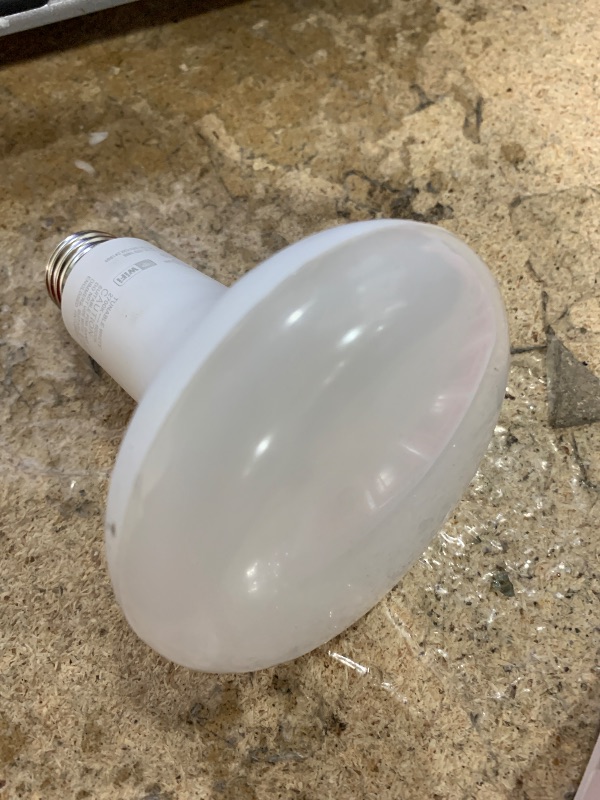 Photo 1 of  Indoor Flood Light Bulbs, BR30 LED Bulb 7W Equivalent 65W, Dimmable Recessed Light Bulbs, 650LM 3000K Warm White 15000 Lifetime LED Can...

