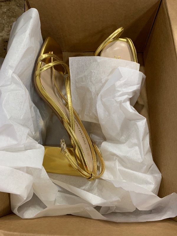 Photo 1 of (9.5) (BAGGED) DREAM PAIRS Women's Heels Chunky Block Strappy Square Open Toe Ankle Buckle Heeled Sandals Wedding Party Dress Shoes Indie,Size 9.5,Gold-Pu,SDHS2428W