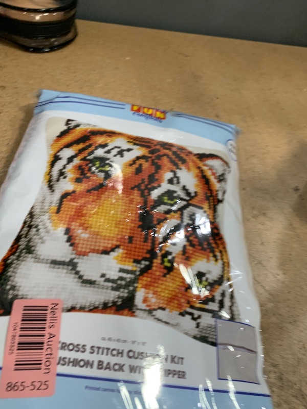 Photo 1 of "Fun Craftkits" Cross Stitch Pillow Kit with Cushion Backing TIGER DIY Home Decor Stamped Embroidery Chunky Cross Stitch Cushion Craft Supplies ca. 16" x 16" Needlepoint Kits for Adults Creative Gift