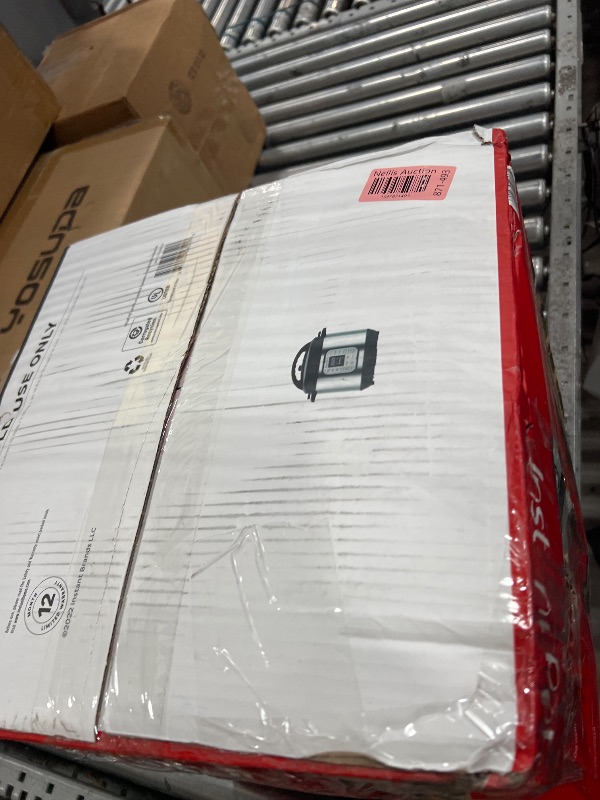 Photo 1 of (PARTS) (NOT FUNCTIONAL) Instant Pot Duo 7-in-1 Electric Pressure Cooker, Slow Cooker, Rice Cooker, Steamer, Sauté, Yogurt Maker, Warmer & Sterilizer, Includes App With Over 800 Recipes, Stainless Steel, 8 Quart